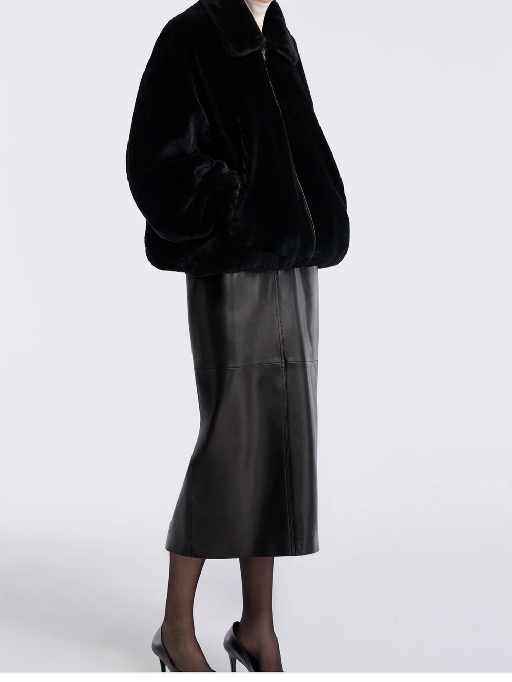 Black Faux-Fur Zip Bomber Jacket - Women - Picture 2 of 4